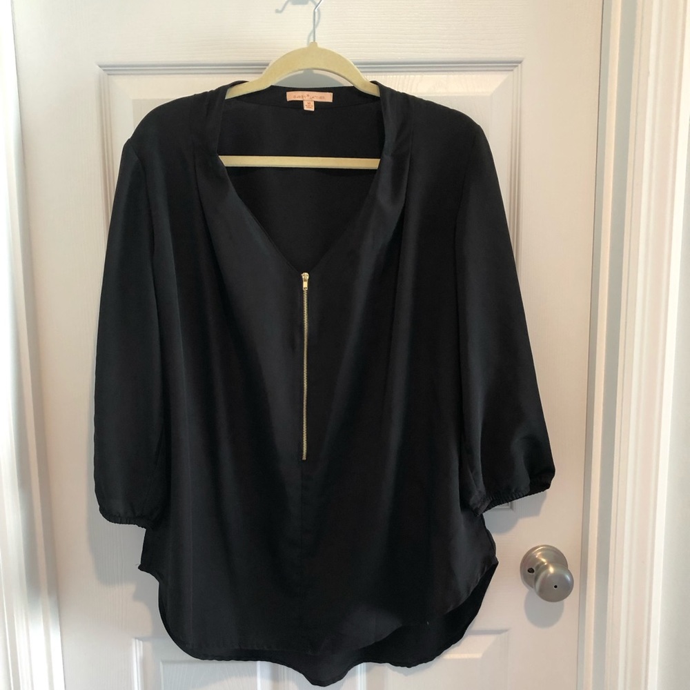 Gibson & Latimer Black Zipper Blouse